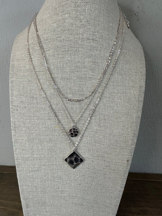 SILVER RENEE NECKLACE